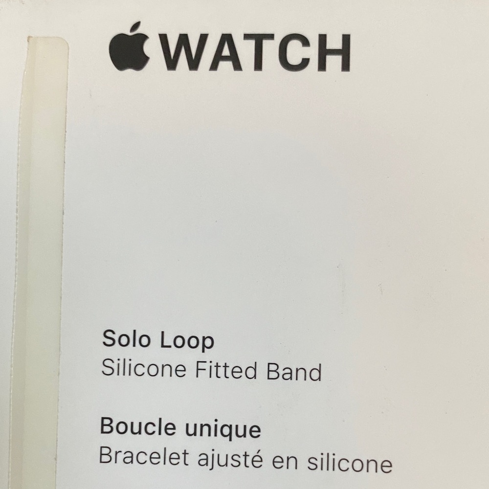 Apple Watch Solo Loop Band - Sprout Green - Size 4, 41mm - Picture 2 of 5